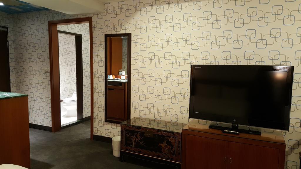 Hondow Hotel Taipei Bagian luar foto