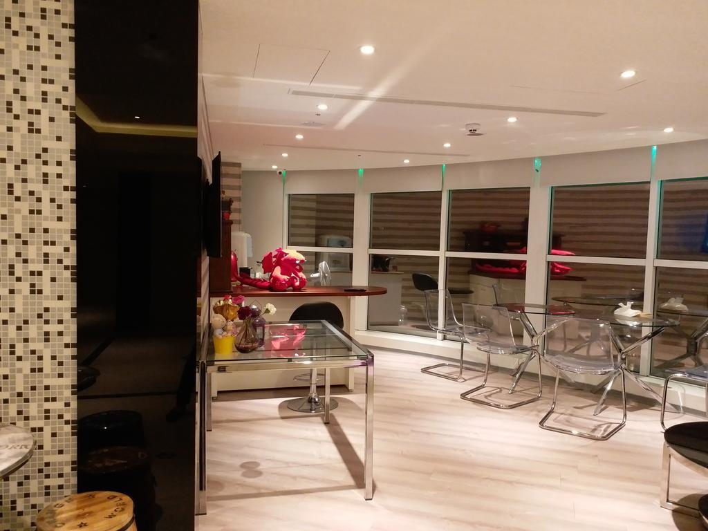 Hondow Hotel Taipei Bagian luar foto