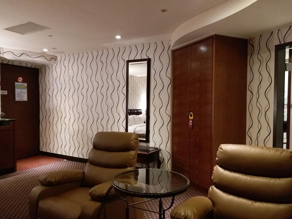 Hondow Hotel Taipei Bagian luar foto
