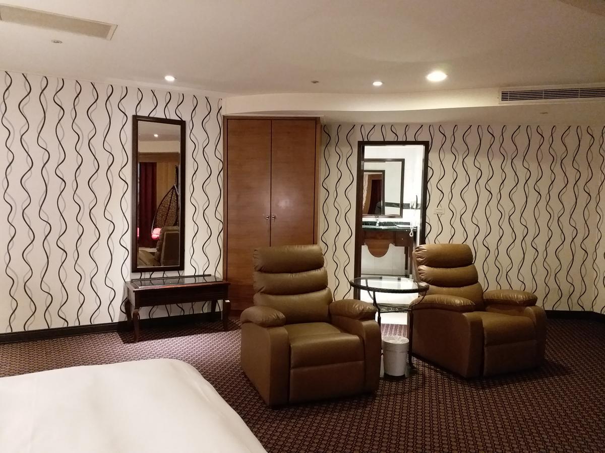Hondow Hotel Taipei Bagian luar foto